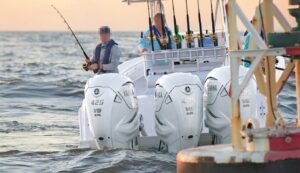 Yamaha XTO Offshore 425 HP Outboard Motor - Image 4