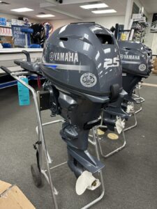2025 Yamaha F25SMHC 25″ Shaft Tiller Outboard Motor - Image 2