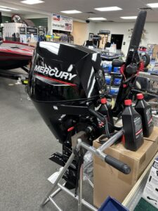 2025 Mercury 25 EH Tiller Handle Outboard Motor - Image 2