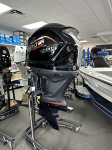 2025 Yamaha VF250LB SHO 20″ Shaft Outboard Motor - Image 3