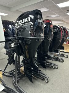 Brand New- Suzuki 200HP 4-Stroke DF200ATX 25″ Shaft - Image 3