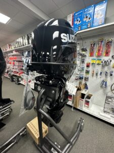 Brand New- Suzuki 200HP 4-Stroke DF200ATX 25″ Shaft - Image 6