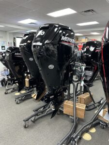 2024 Mercury 90 HP 20″ Shaft Command Thrust (Model: 90ELPT CT) Outboard Motor - Image 2