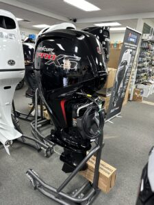 2024 Mercury 90 HP 20″ Shaft Command Thrust (Model: 90ELPT CT) Outboard Motor - Image 12