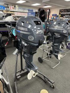 2025 Yamaha F25SWHC 15″ Shaft Tiller Outboard Motor - Image 5