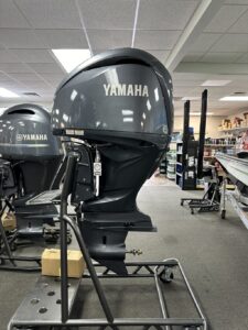 2024 Yamaha F250XCB DEC 25″ Shaft Outboard Motor - Image 2