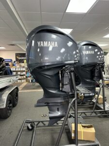 2025 Yamaha F200XD 25″ Shaft Outboard Motor - Image 2