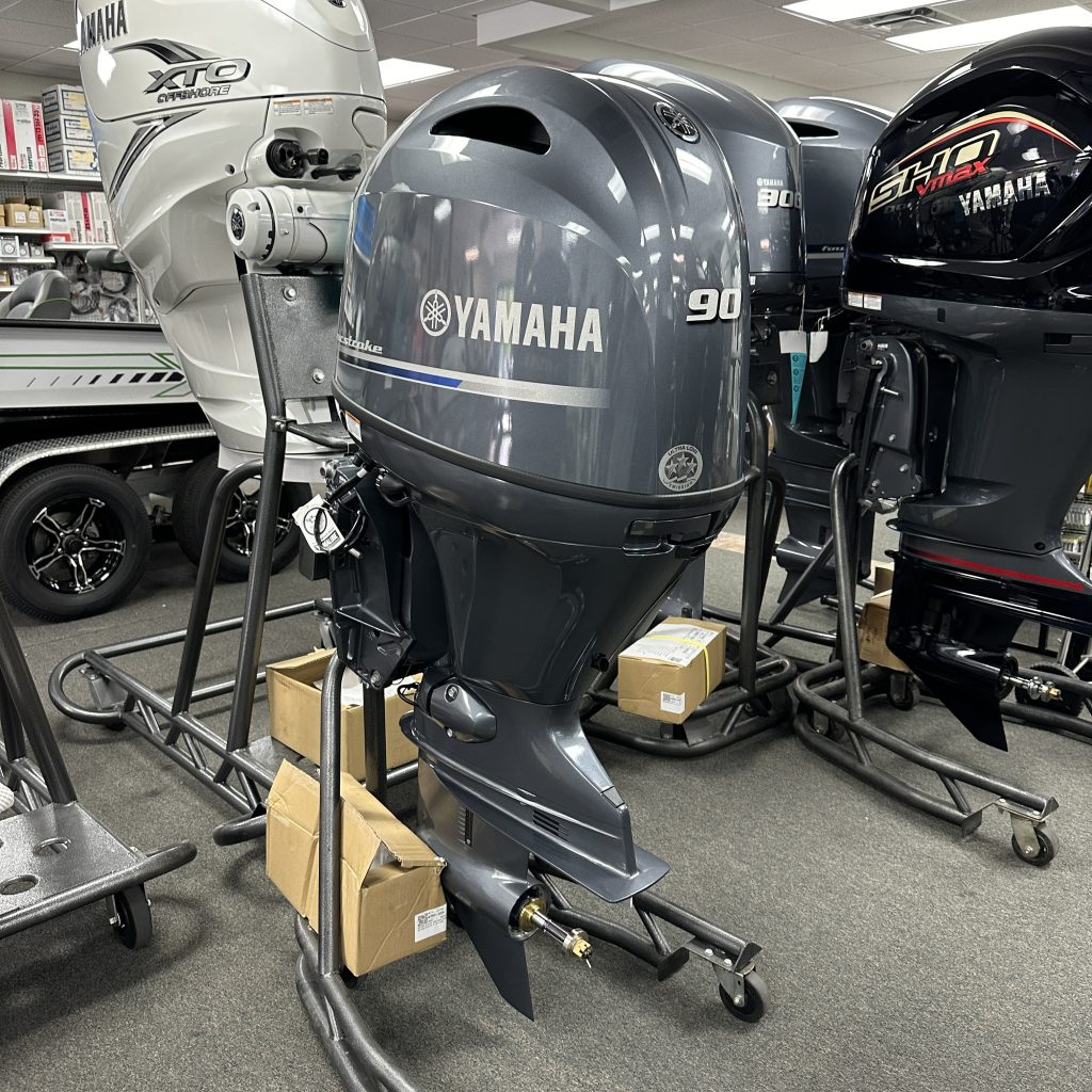 IMG_E0206-1024x1024-1-2.jpg 2025 Yamaha F90LB 20″ Shaft Outboard Motor - Image 1