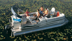 Yamaha 747-cc Midrange F40 Outboard Motor - Image 2