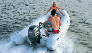 Yamaha 747-cc Midrange F40 Outboard Motor - Image 4