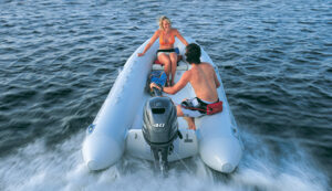 Yamaha 747-cc Midrange F40 Outboard Motor - Image 6