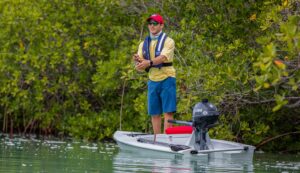 Yamaha 72-cc 2.5-hp Portable Outboard Motor - Image 3