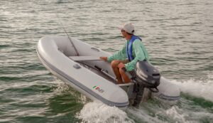 Yamaha 139-cc 6-hp Portable Outboard Motor - Image 3