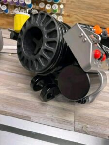 Like-New LP SV1200 Electric Reel Setup - Image 3