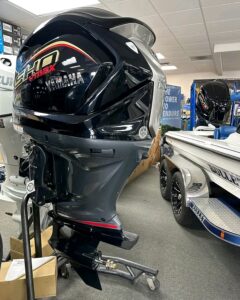 2025 Yamaha VF200 SHO — 4.2L V6, 200 HP, Brand New, 25″and 20″ Shaft, EFI, Power Trim & Tilt - Image 5