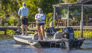 Yamaha In-Line Four V MAX SHO 115 Outboard Motor - Image 7